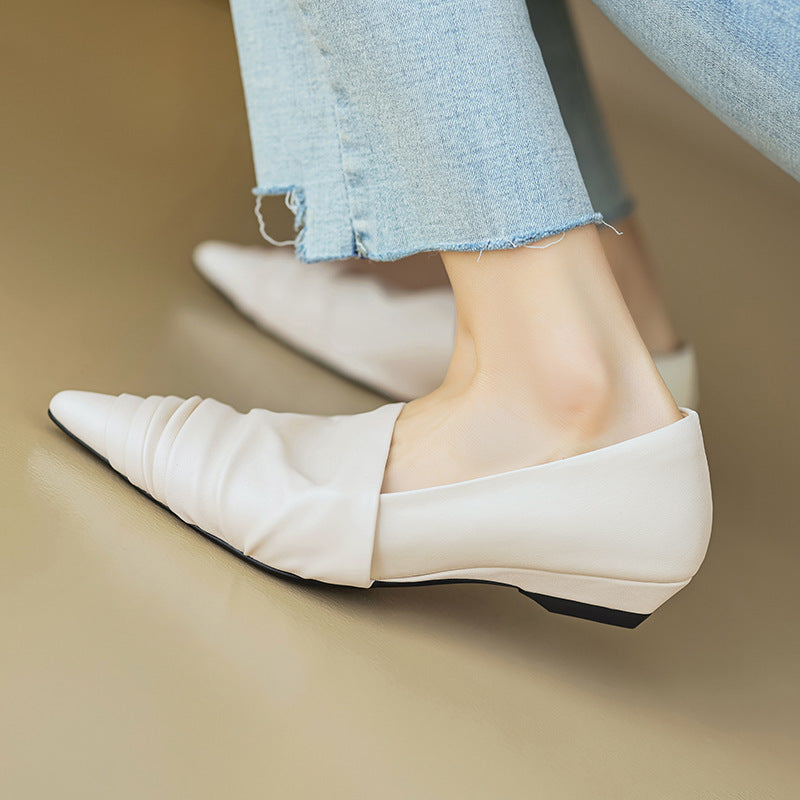 Pointed-toe Low Heel Flat Shoes Black Creamy-white